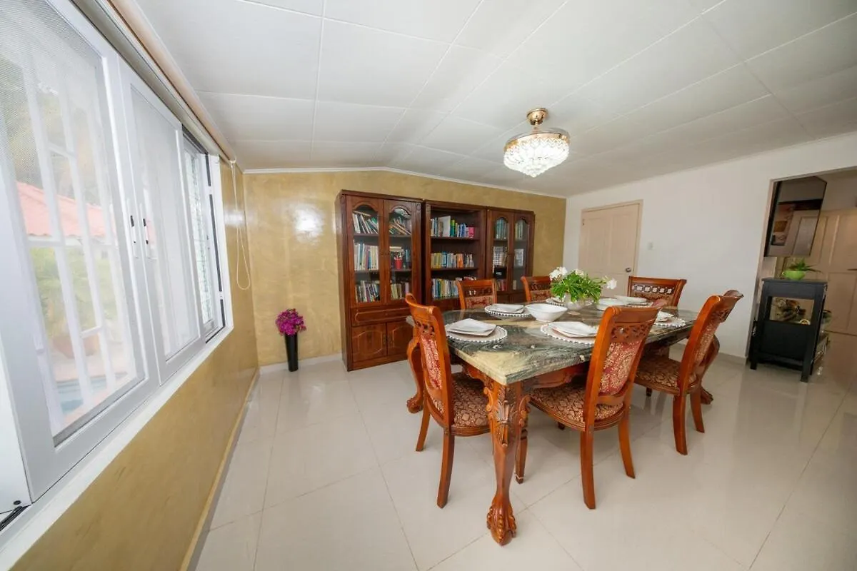 Spacious Villa W Private Pool Near 威廉斯塔德 库拉索