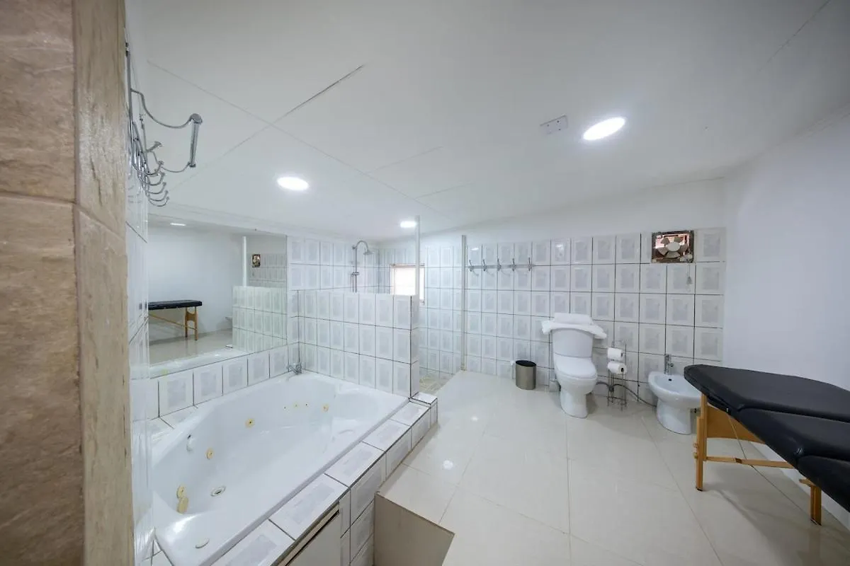 Spacious Villa W Private Pool Near 威廉斯塔德 库拉索